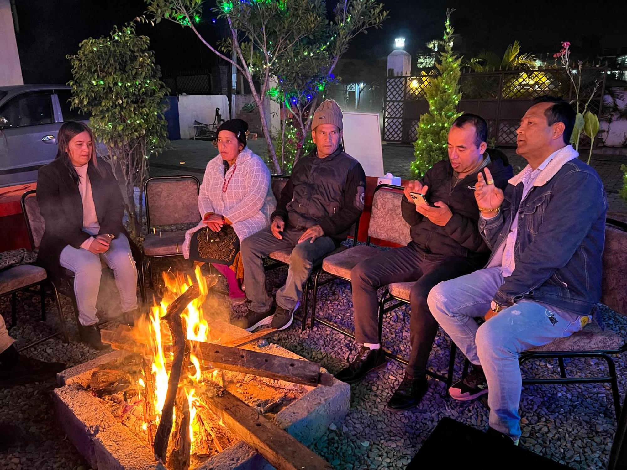 Hotel Ama Garden Sauraha Esterno foto